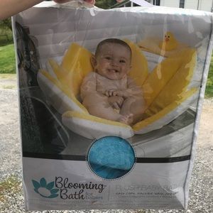 Blue Blooming Bath flower!